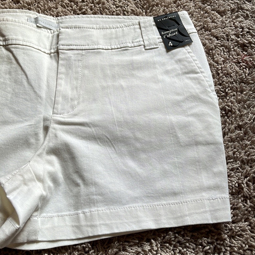 New York & Company white shorts - Picture 3 of 9